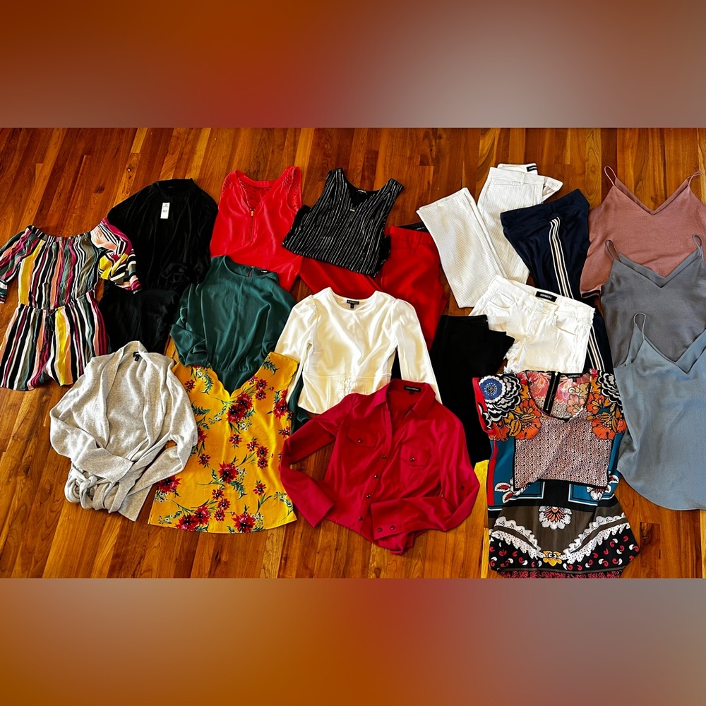 Huge Lot of Women's Express Clothing - Sizes 4/S/M
